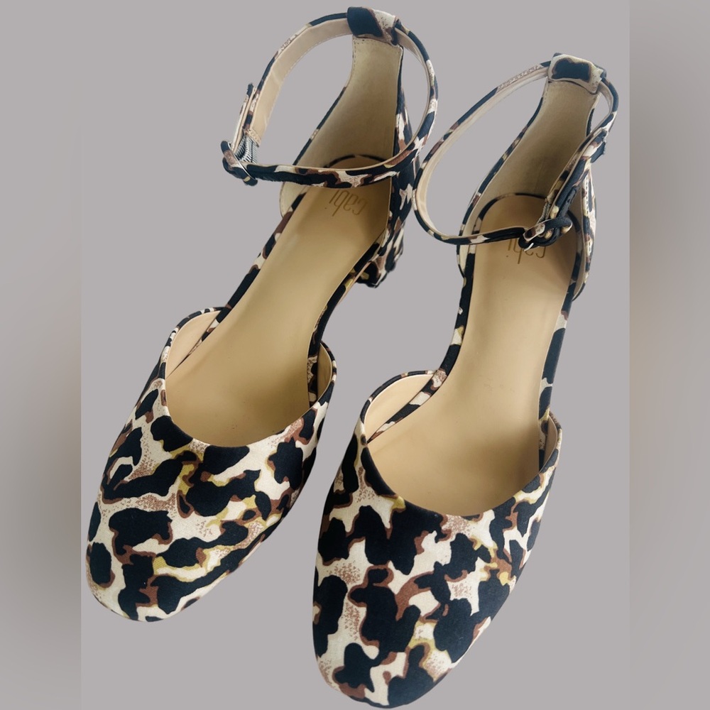 Cabi Style 6020 Women’s 9M Leopard Small Block Heel Ankle Strap Pumps NWOB - Picture 3 of 16